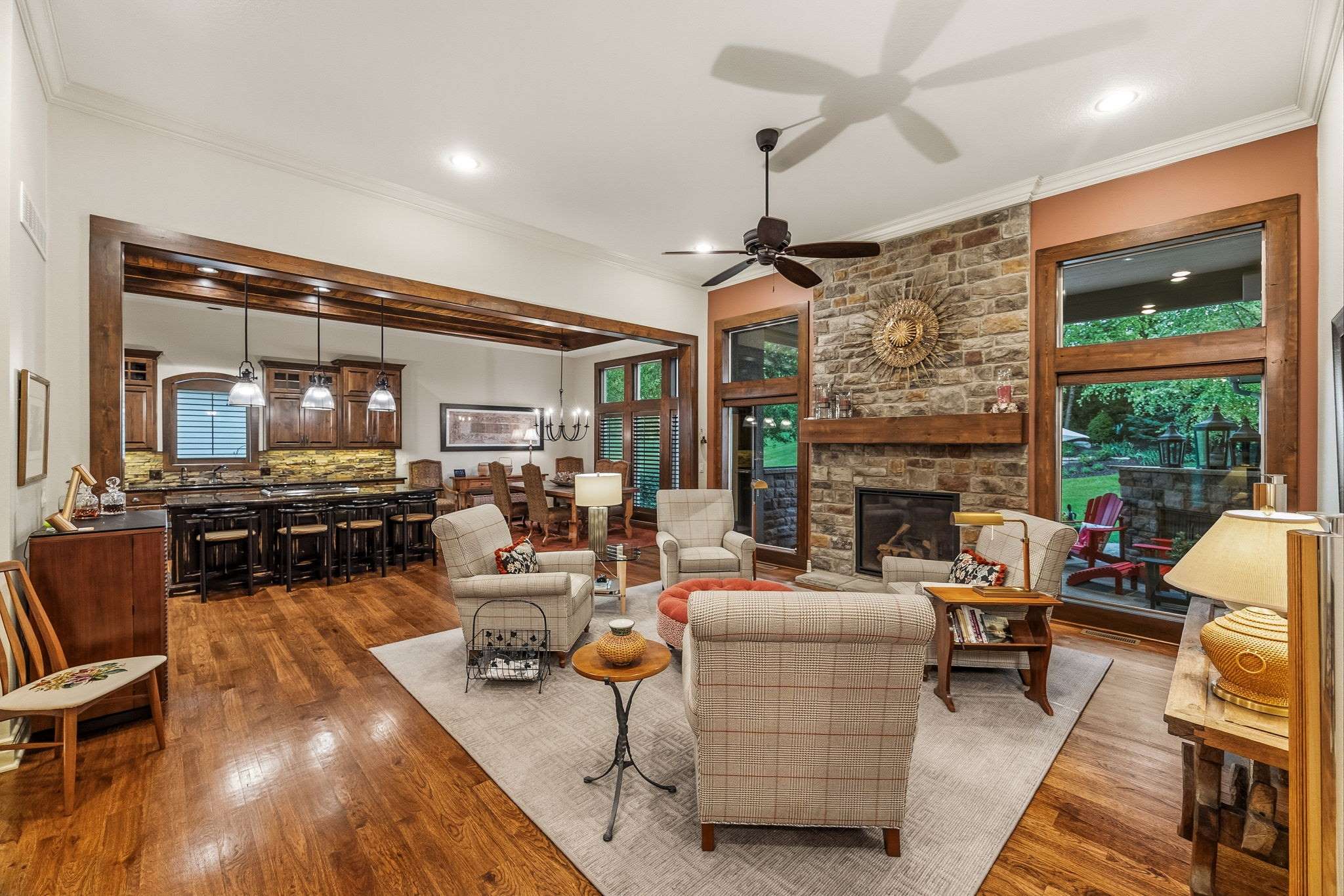 15164 Fontana St, Leawood, KS 66224