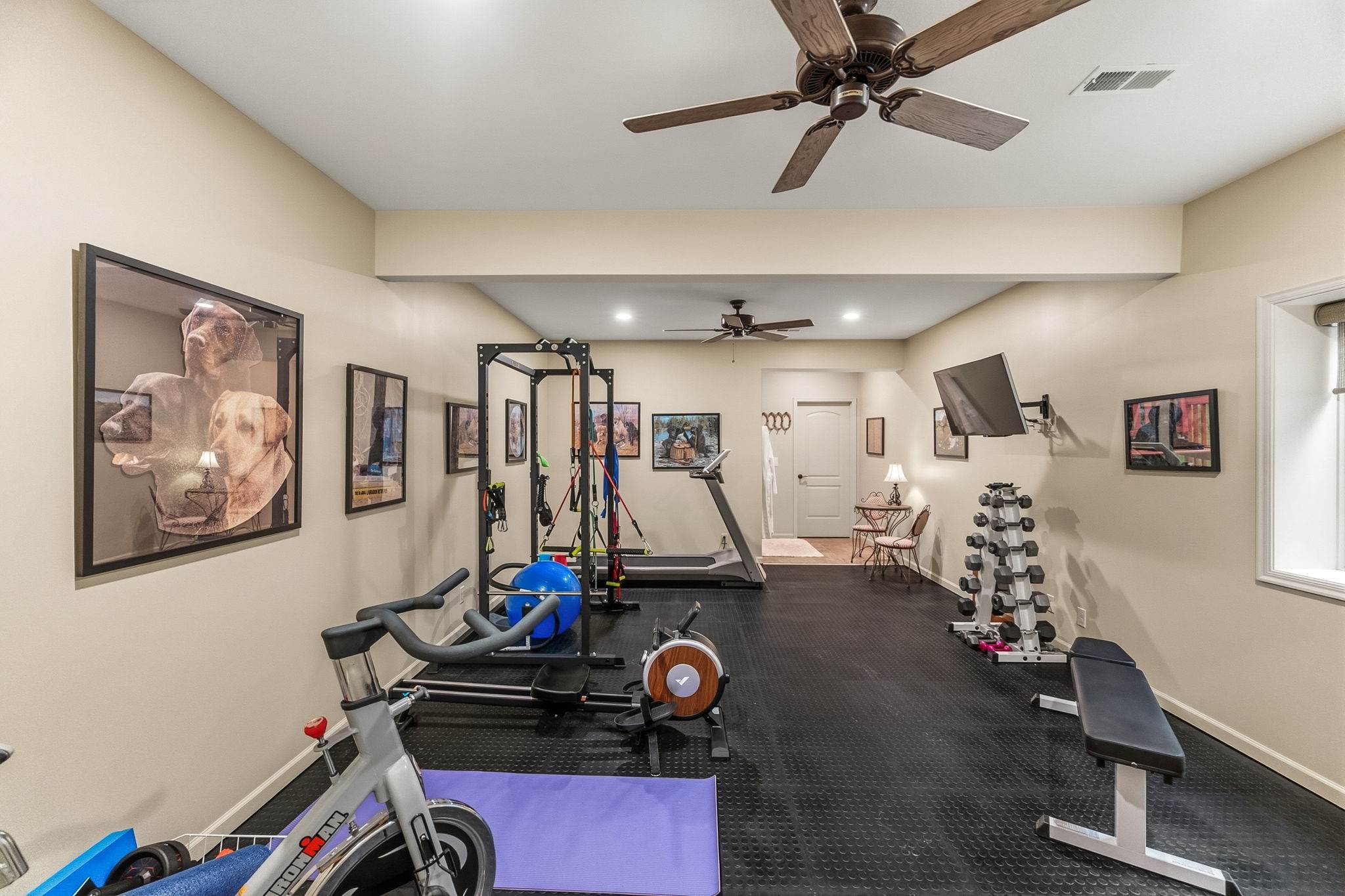 15164 Fontana St, Leawood, KS 66224