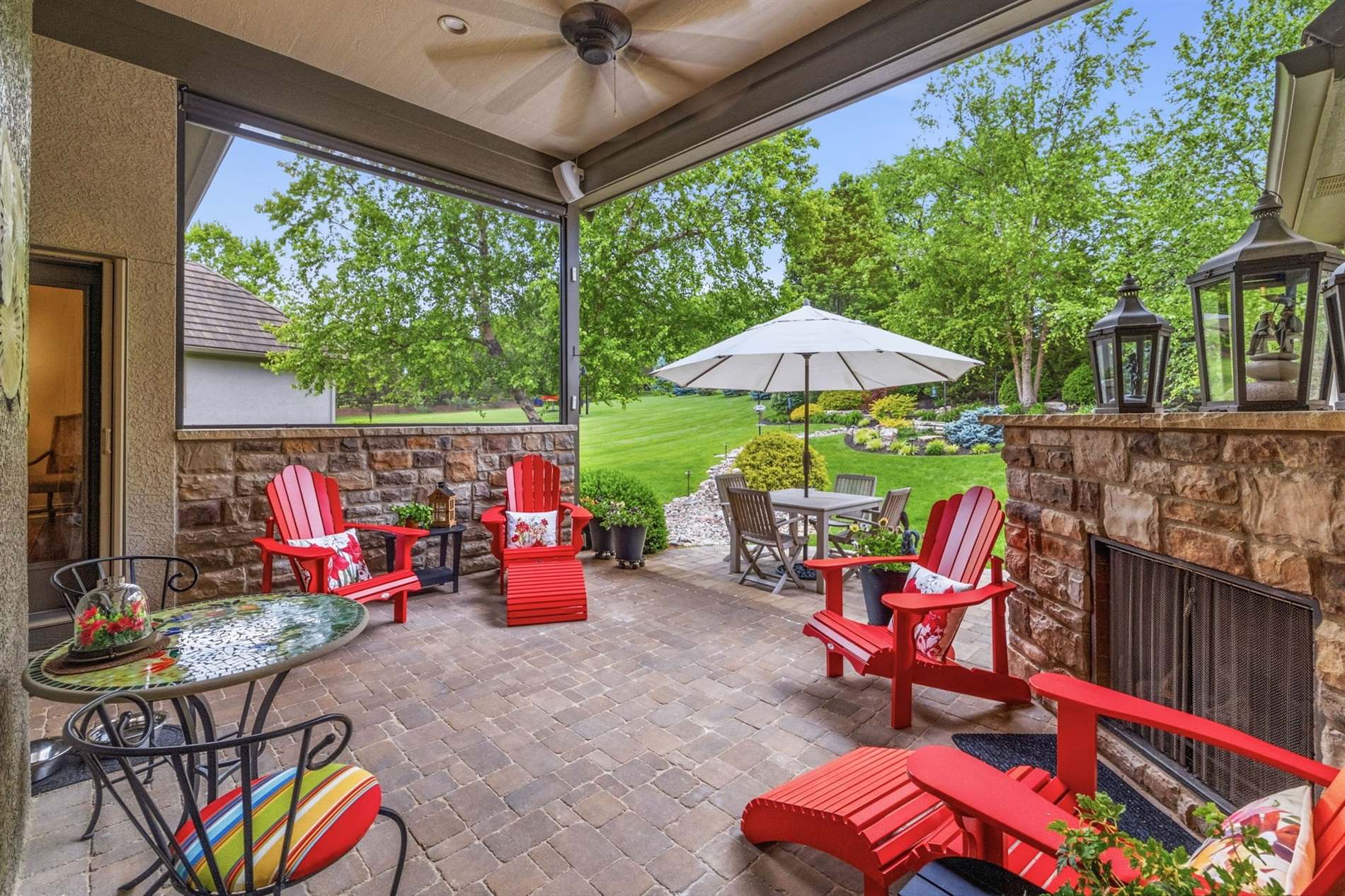 15164 Fontana St, Leawood, KS 66224