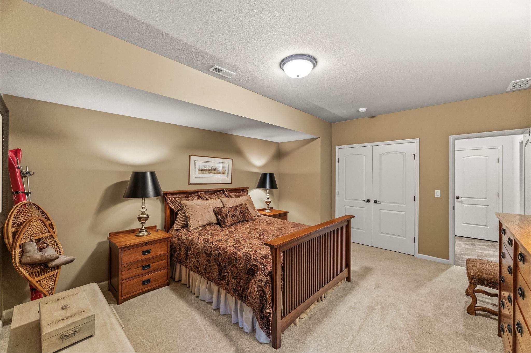 15164 Fontana St, Leawood, KS 66224
