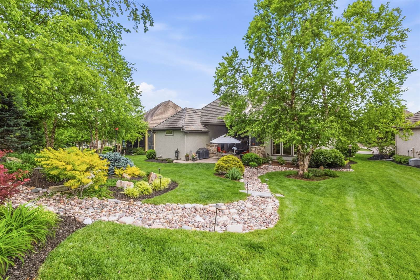15164 Fontana St, Leawood, KS 66224