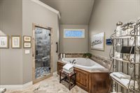 15164 Fontana St, Leawood, KS 66224