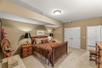 15164 Fontana St, Leawood, KS 66224