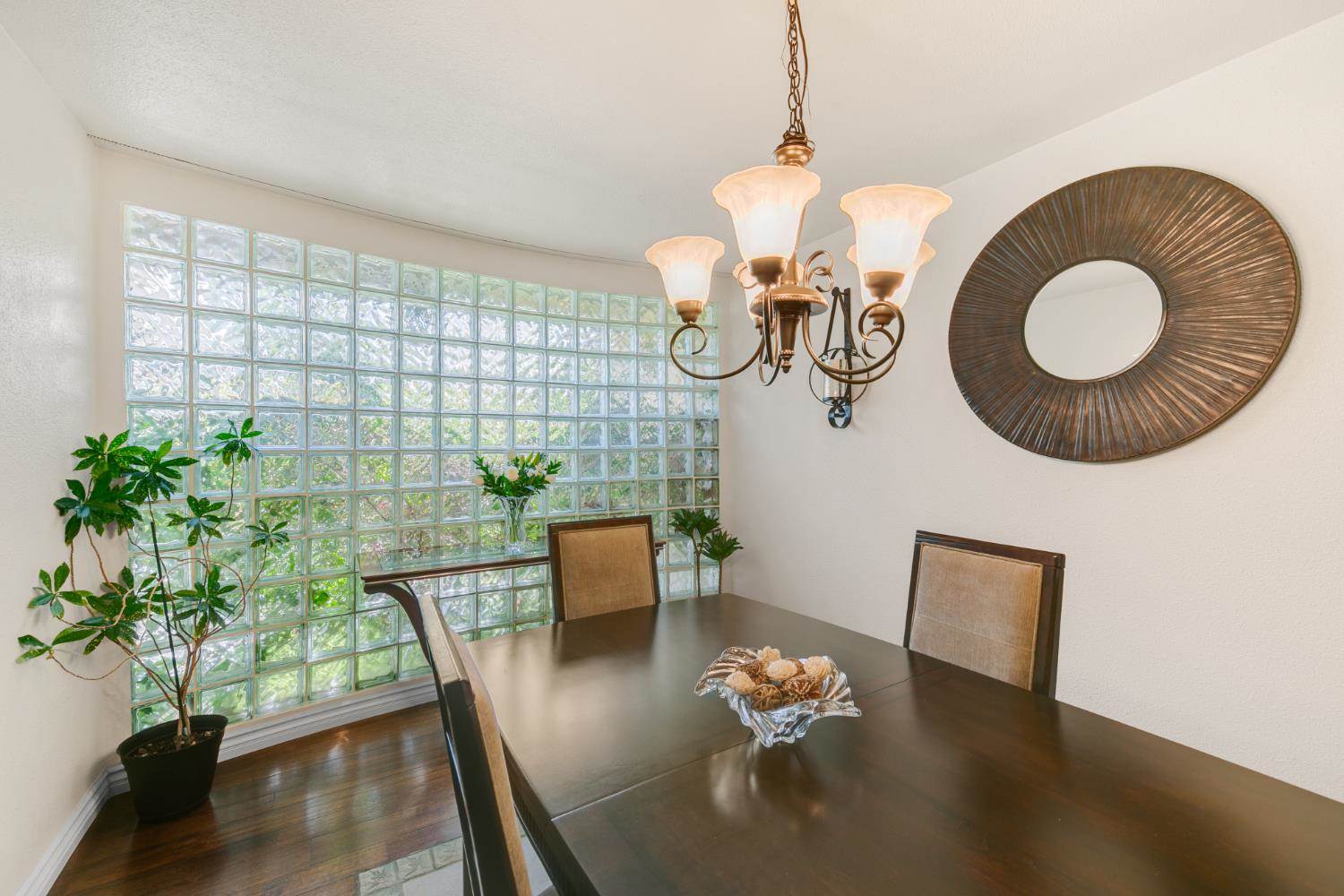 6342 Oakcreek Way, Citrus Heights, CA 95621