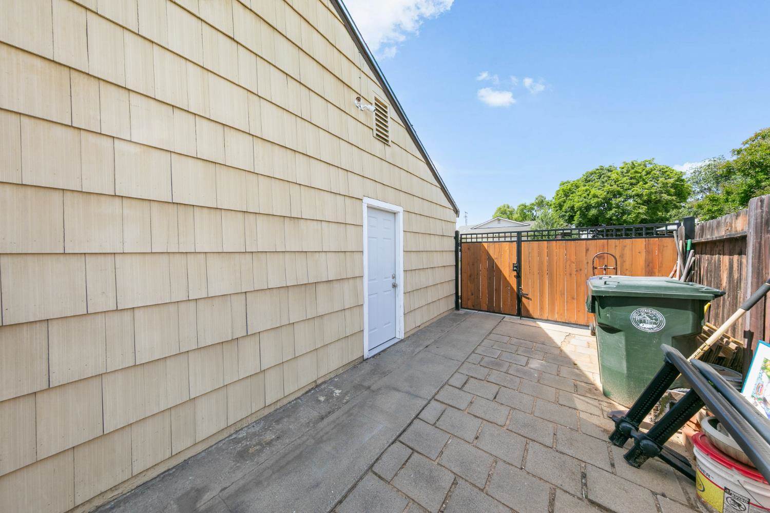 6342 Oakcreek Way, Citrus Heights, CA 95621