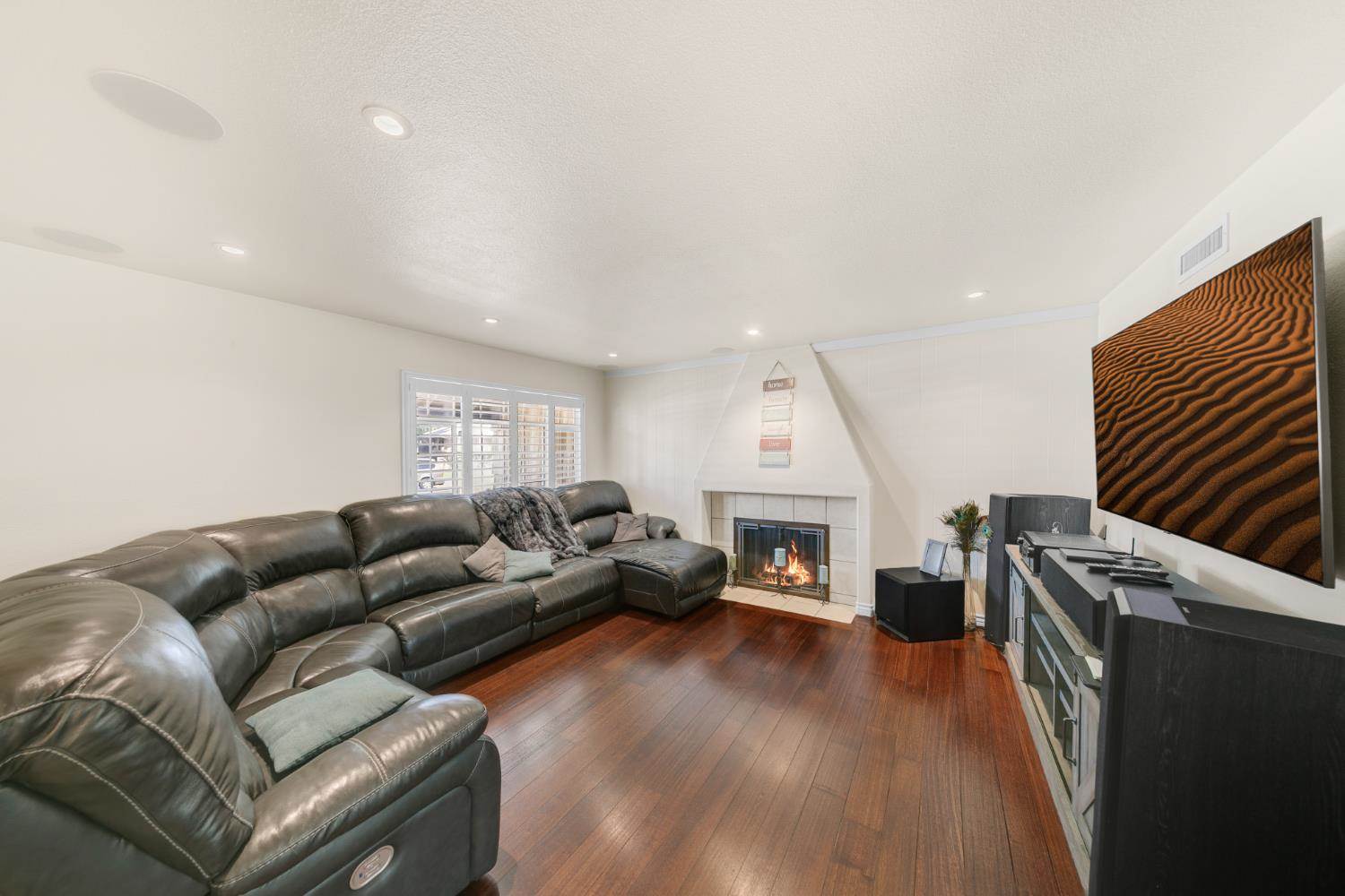 6342 Oakcreek Way, Citrus Heights, CA 95621