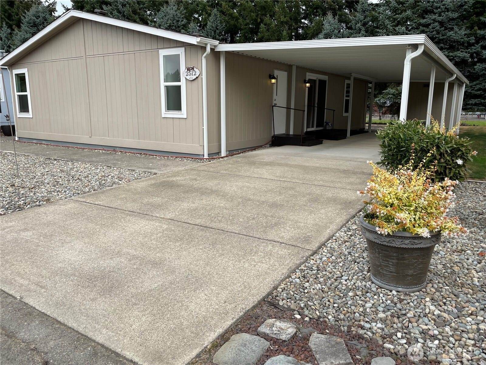 2512 Alonda Lane NE, Olympia, WA 98516