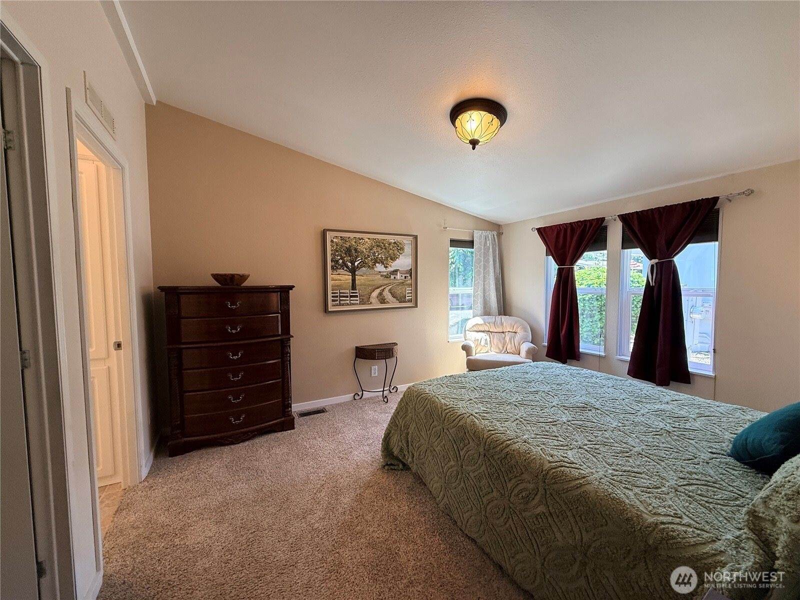 2512 Alonda Lane NE, Olympia, WA 98516