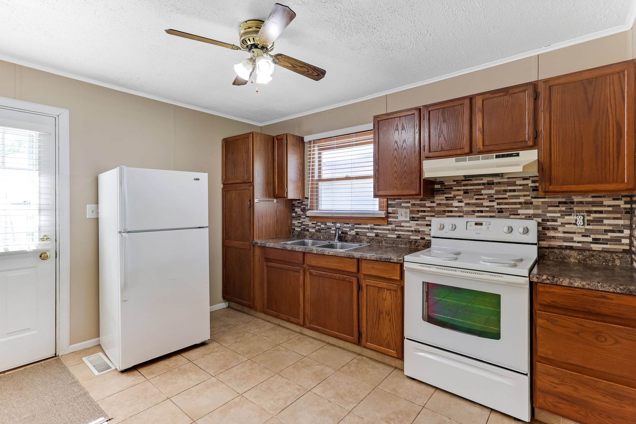 911 Hillridge Road, Reynoldsburg, OH 43068