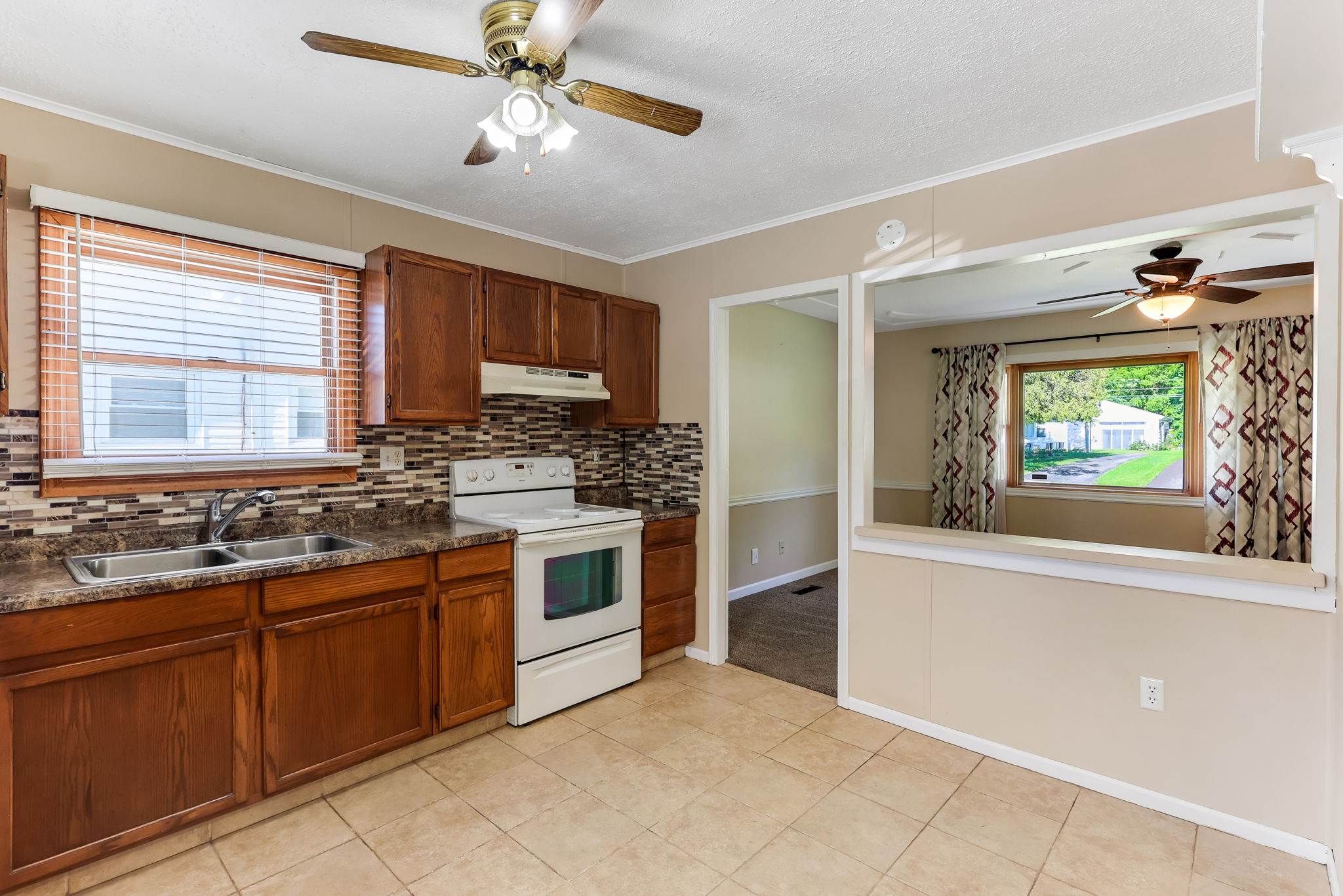 911 Hillridge Road, Reynoldsburg, OH 43068