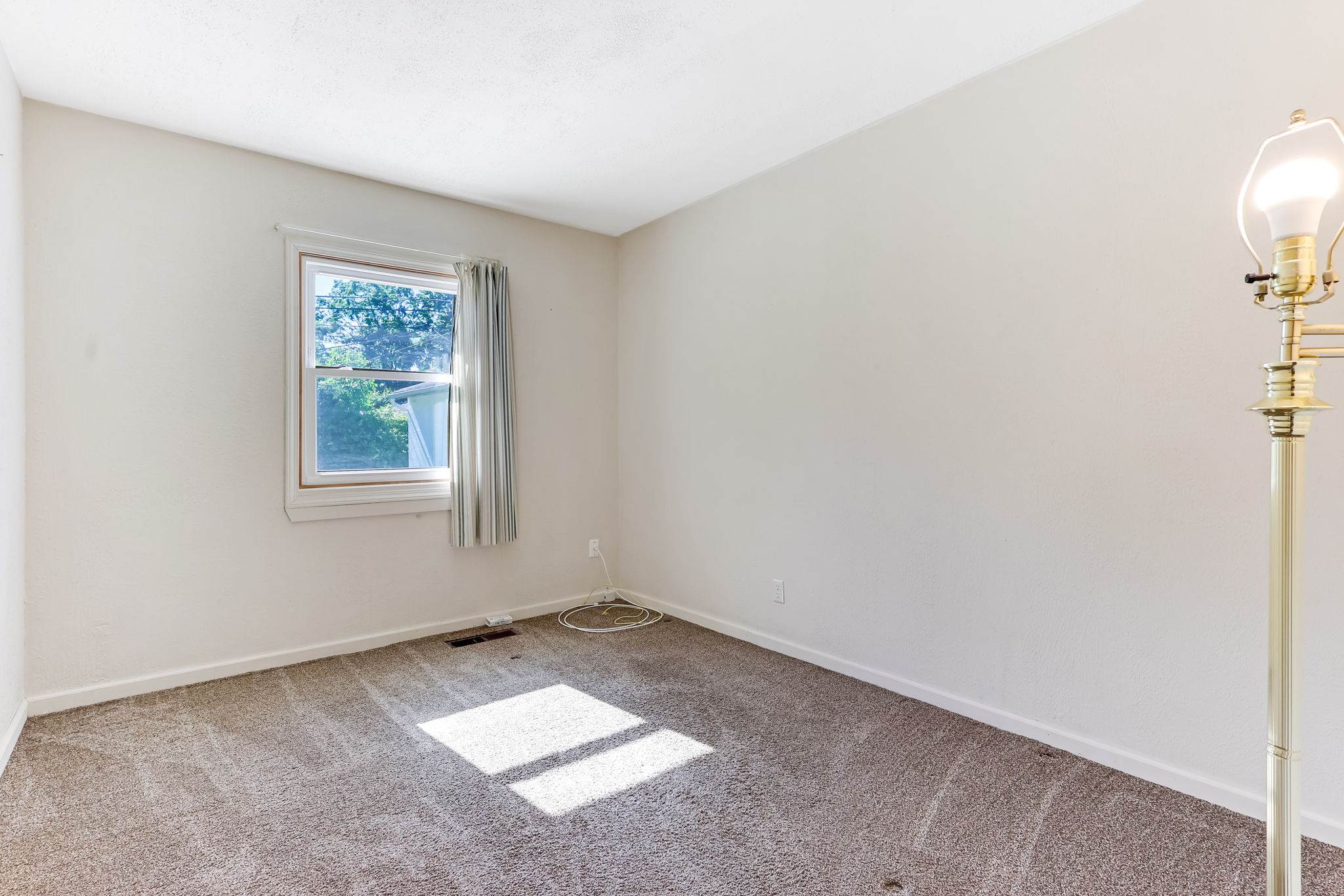 911 Hillridge Road, Reynoldsburg, OH 43068