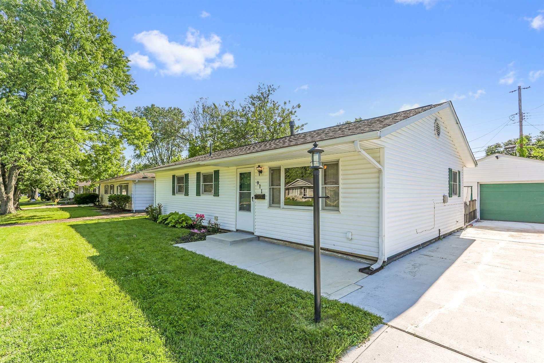 911 Hillridge Road, Reynoldsburg, OH 43068