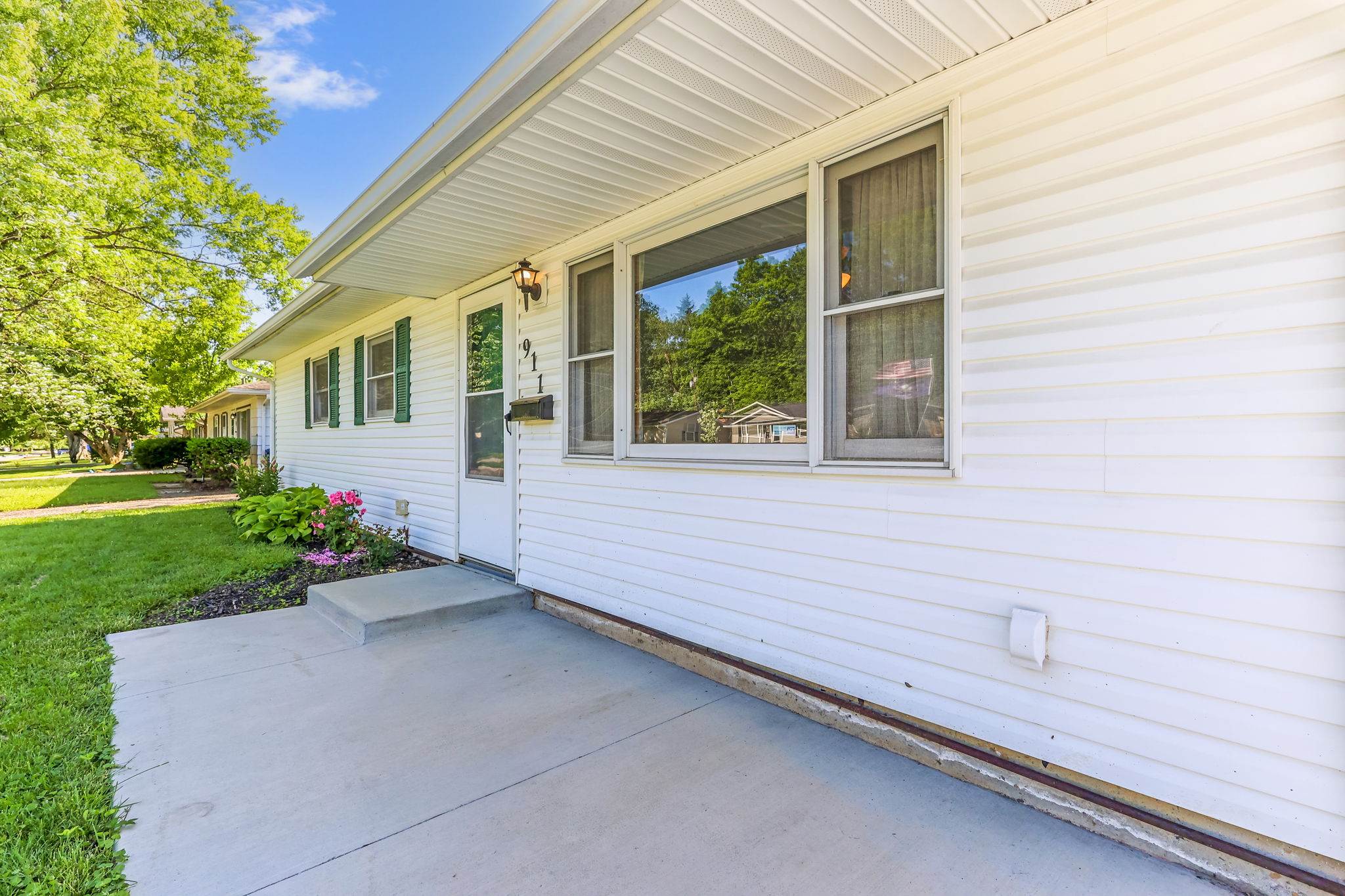 911 Hillridge Road, Reynoldsburg, OH 43068