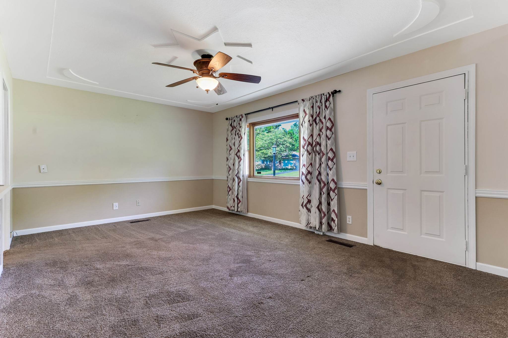 911 Hillridge Road, Reynoldsburg, OH 43068