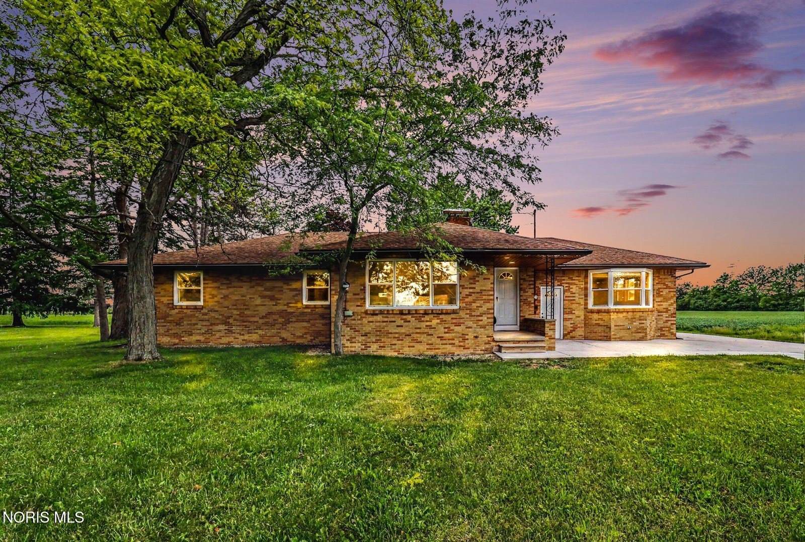 2120 Mathews Road, Northwood, OH 43619