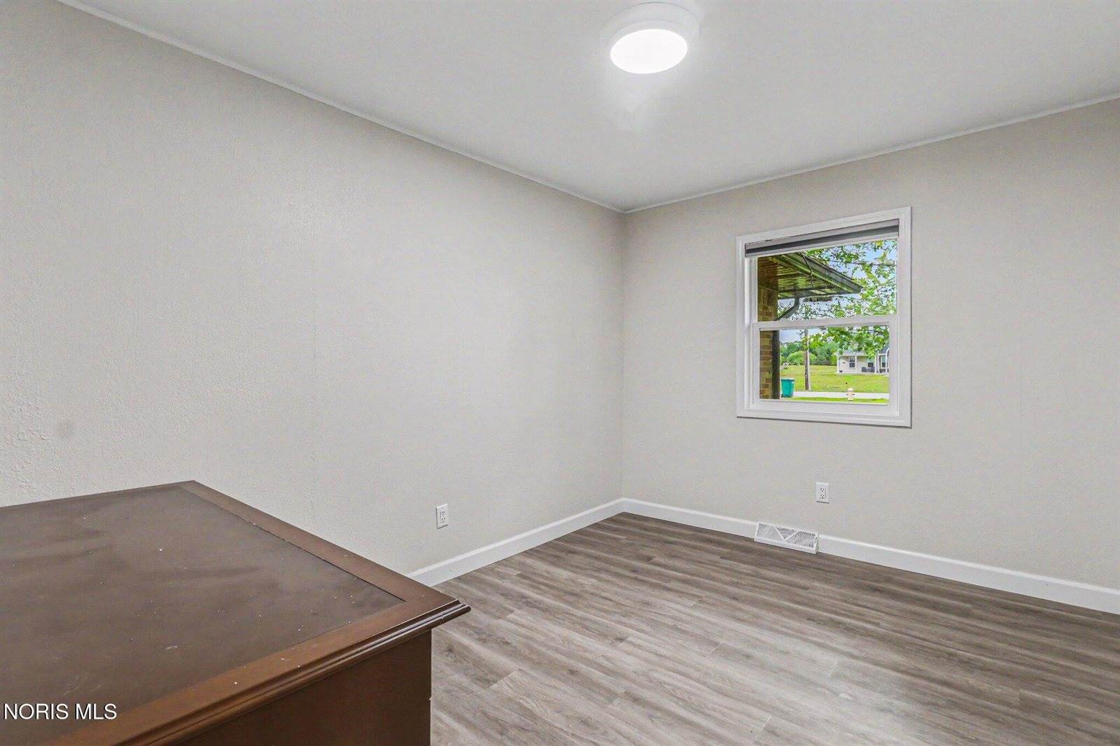 2120 Mathews Road, Northwood, OH 43619