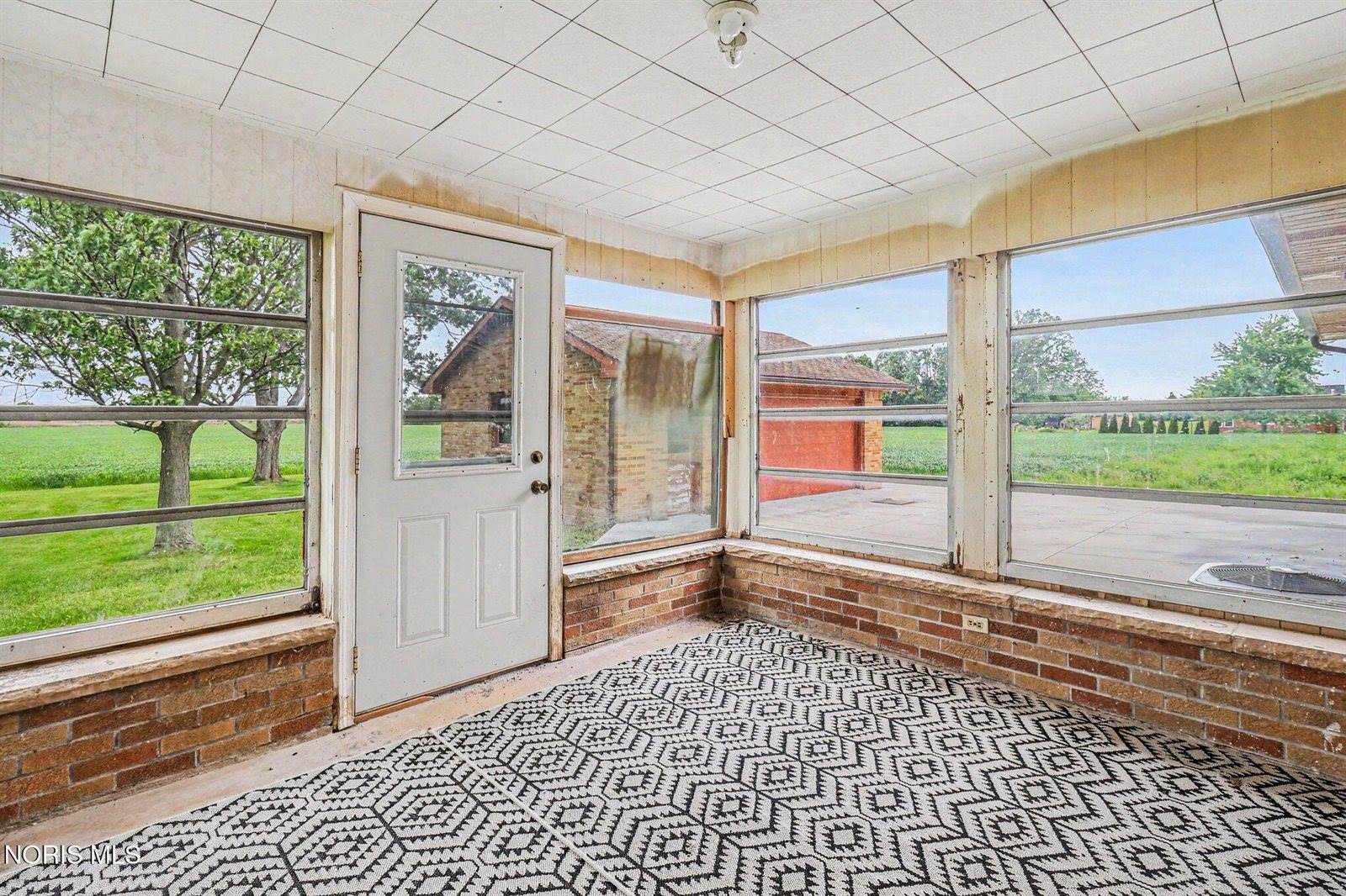 2120 Mathews Road, Northwood, OH 43619