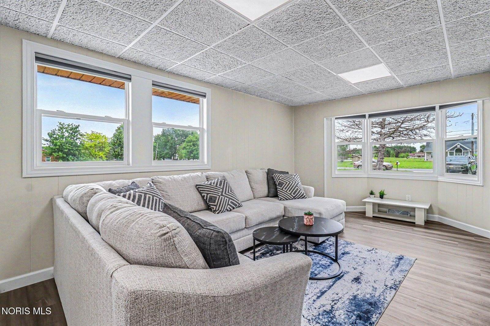 2120 Mathews Road, Northwood, OH 43619