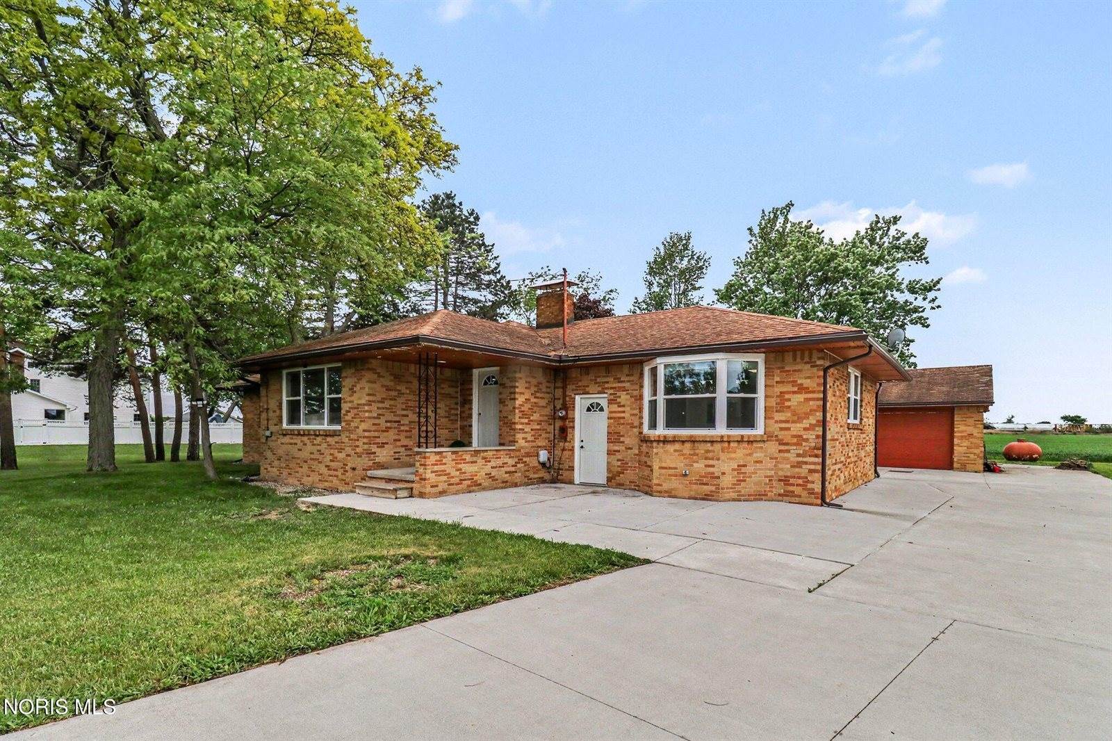 2120 Mathews Road, Northwood, OH 43619
