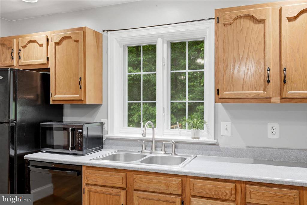 348 Pine Shores Drive, Front Royal, VA 22630