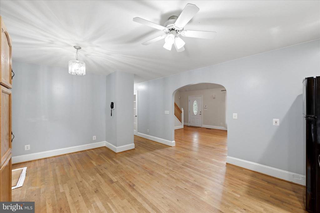 348 Pine Shores Drive, Front Royal, VA 22630