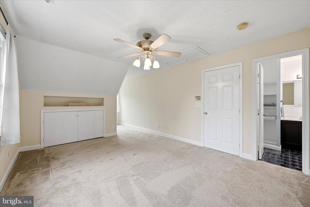 348 Pine Shores Drive, Front Royal, VA 22630