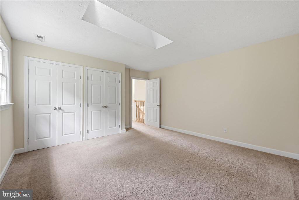 348 Pine Shores Drive, Front Royal, VA 22630