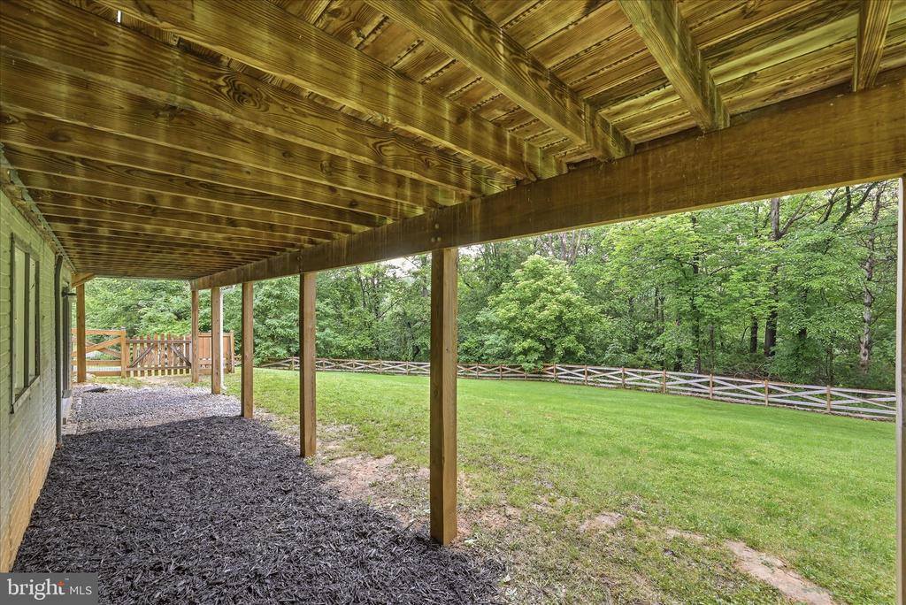 348 Pine Shores Drive, Front Royal, VA 22630