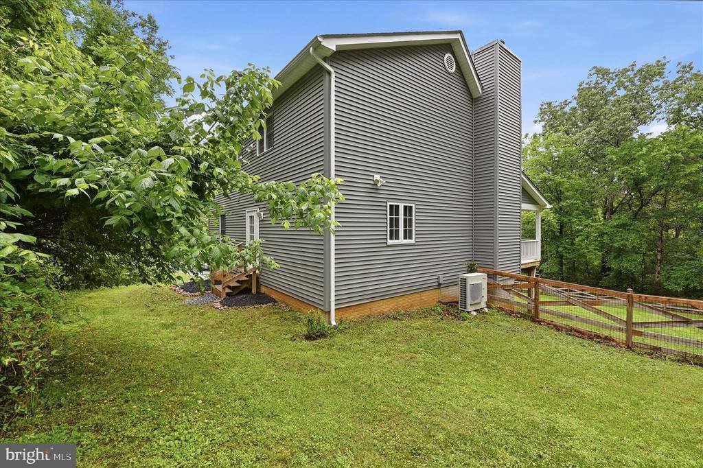 348 Pine Shores Drive, Front Royal, VA 22630