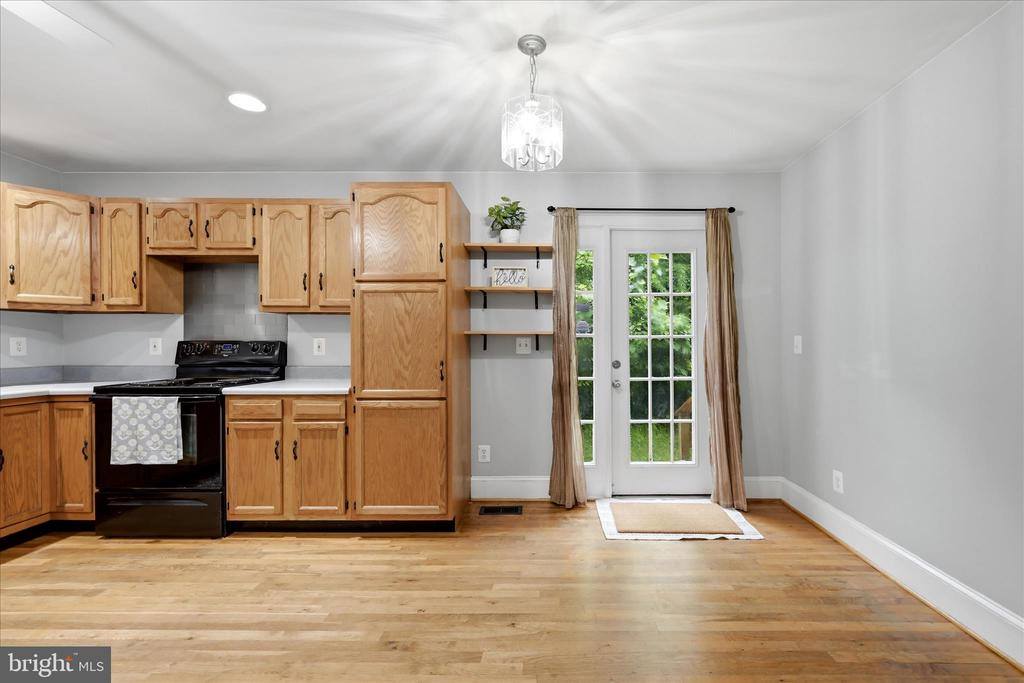 348 Pine Shores Drive, Front Royal, VA 22630