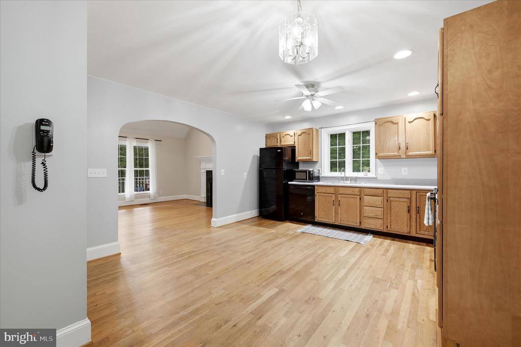 348 Pine Shores Drive, Front Royal, VA 22630