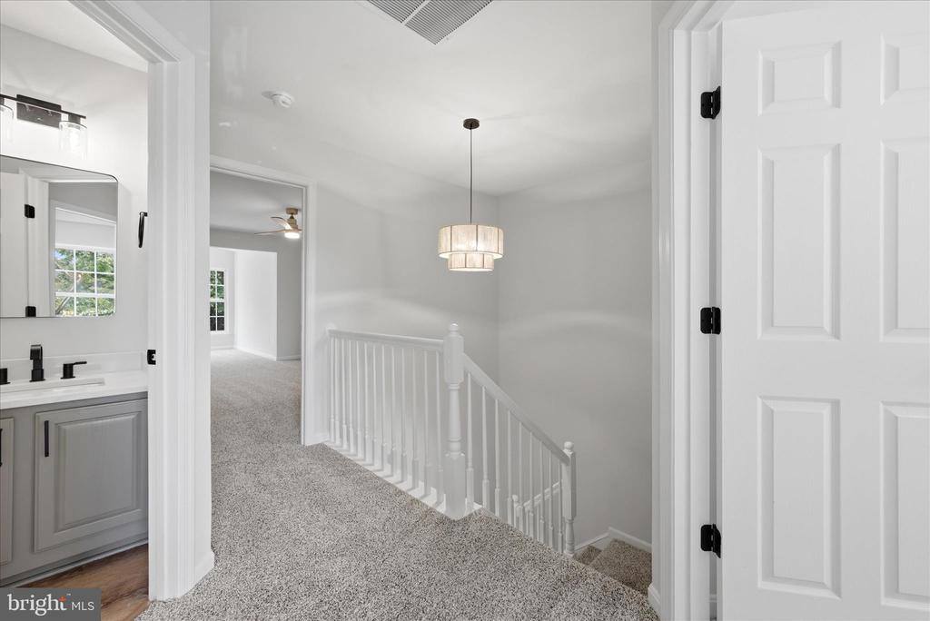 8972 Benchmark Lane, Bristow, VA 20136