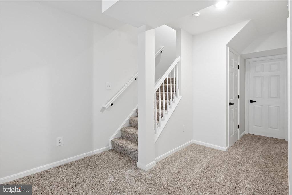 8972 Benchmark Lane, Bristow, VA 20136