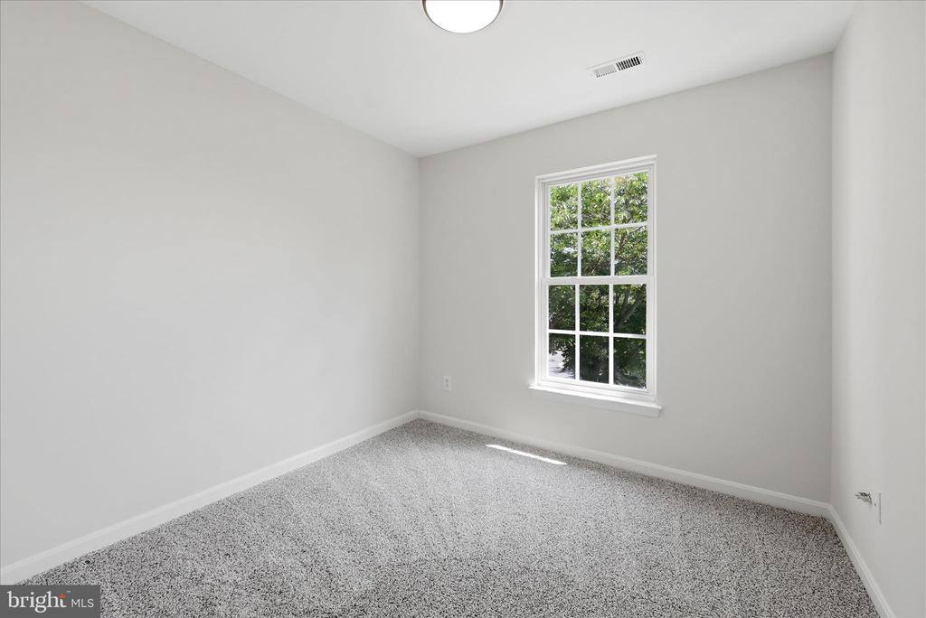 8972 Benchmark Lane, Bristow, VA 20136