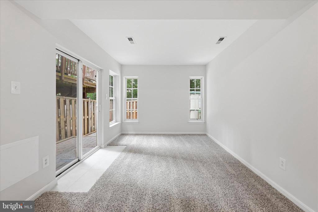 8972 Benchmark Lane, Bristow, VA 20136