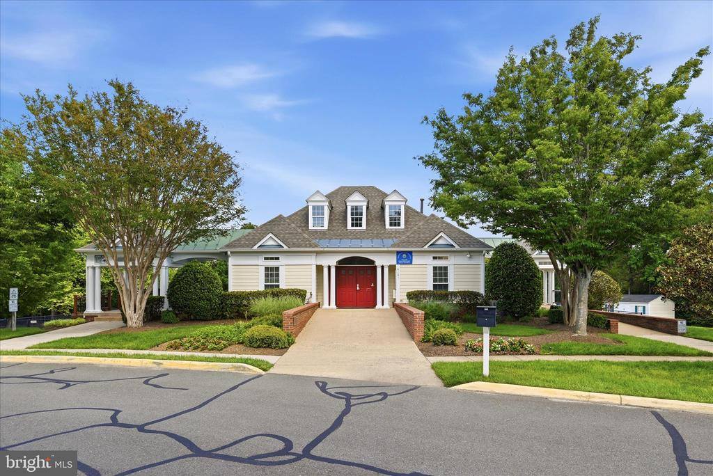 8972 Benchmark Lane, Bristow, VA 20136