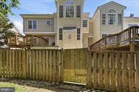 8972 Benchmark Lane, Bristow, VA 20136