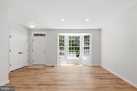 8972 Benchmark Lane, Bristow, VA 20136