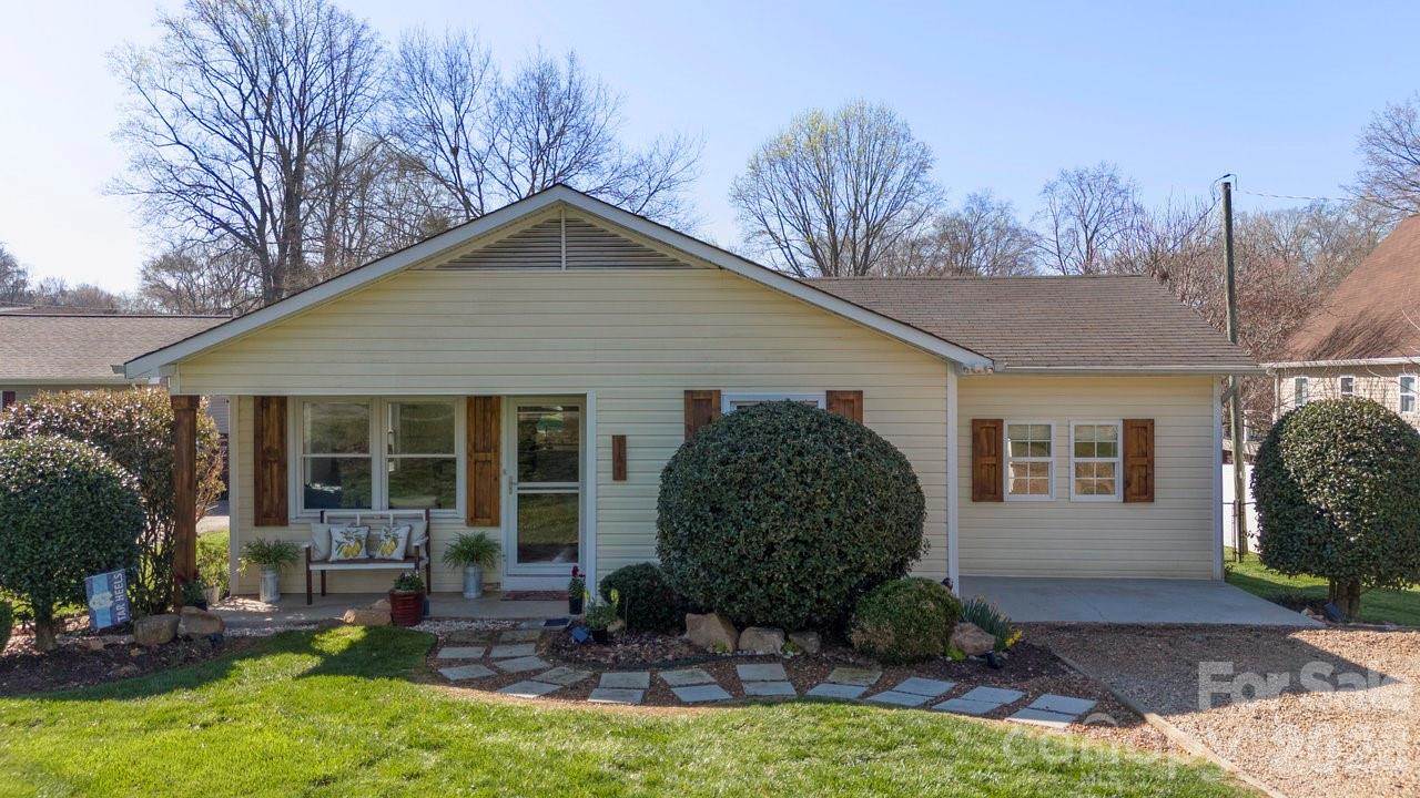 141 Bluewing Lane, Mooresville, NC 28117