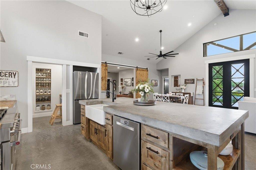 3016 Grape Way, Chico, CA 95973