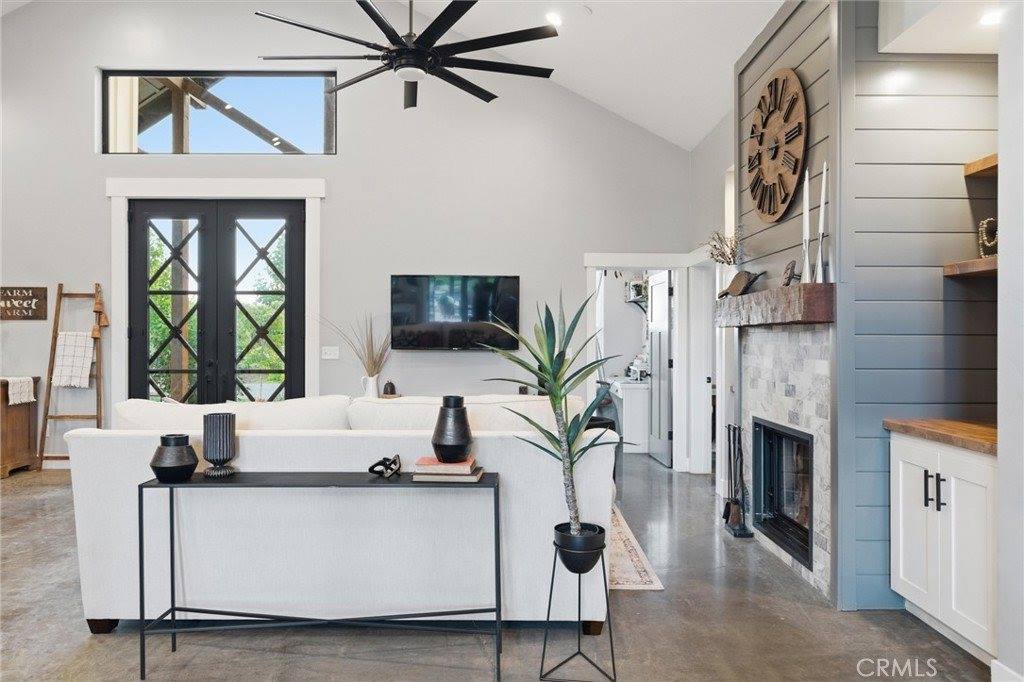 3016 Grape Way, Chico, CA 95973