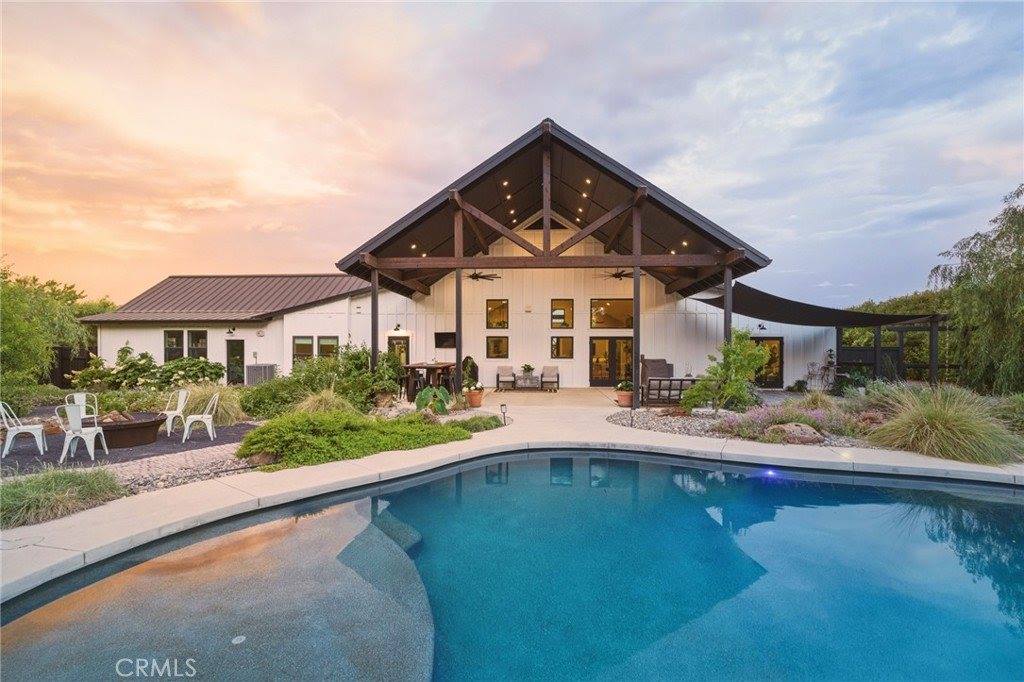 3016 Grape Way, Chico, CA 95973