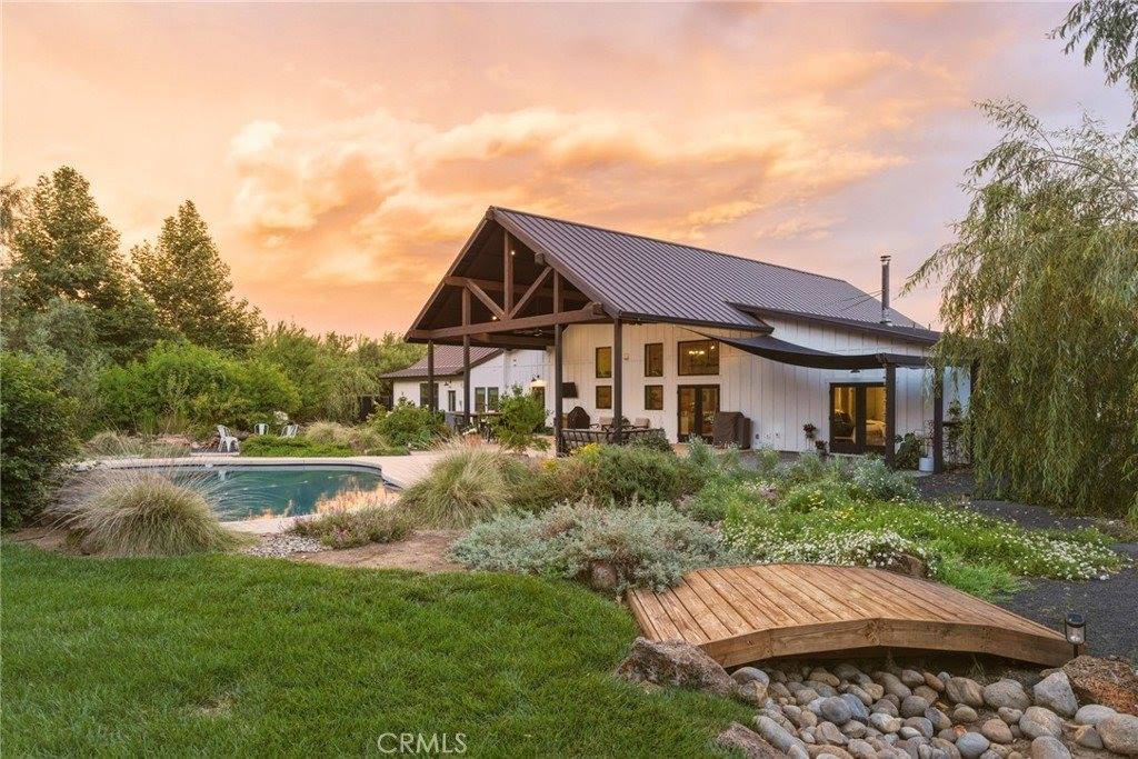 3016 Grape Way, Chico, CA 95973