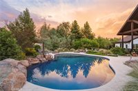 3016 Grape Way, Chico, CA 95973