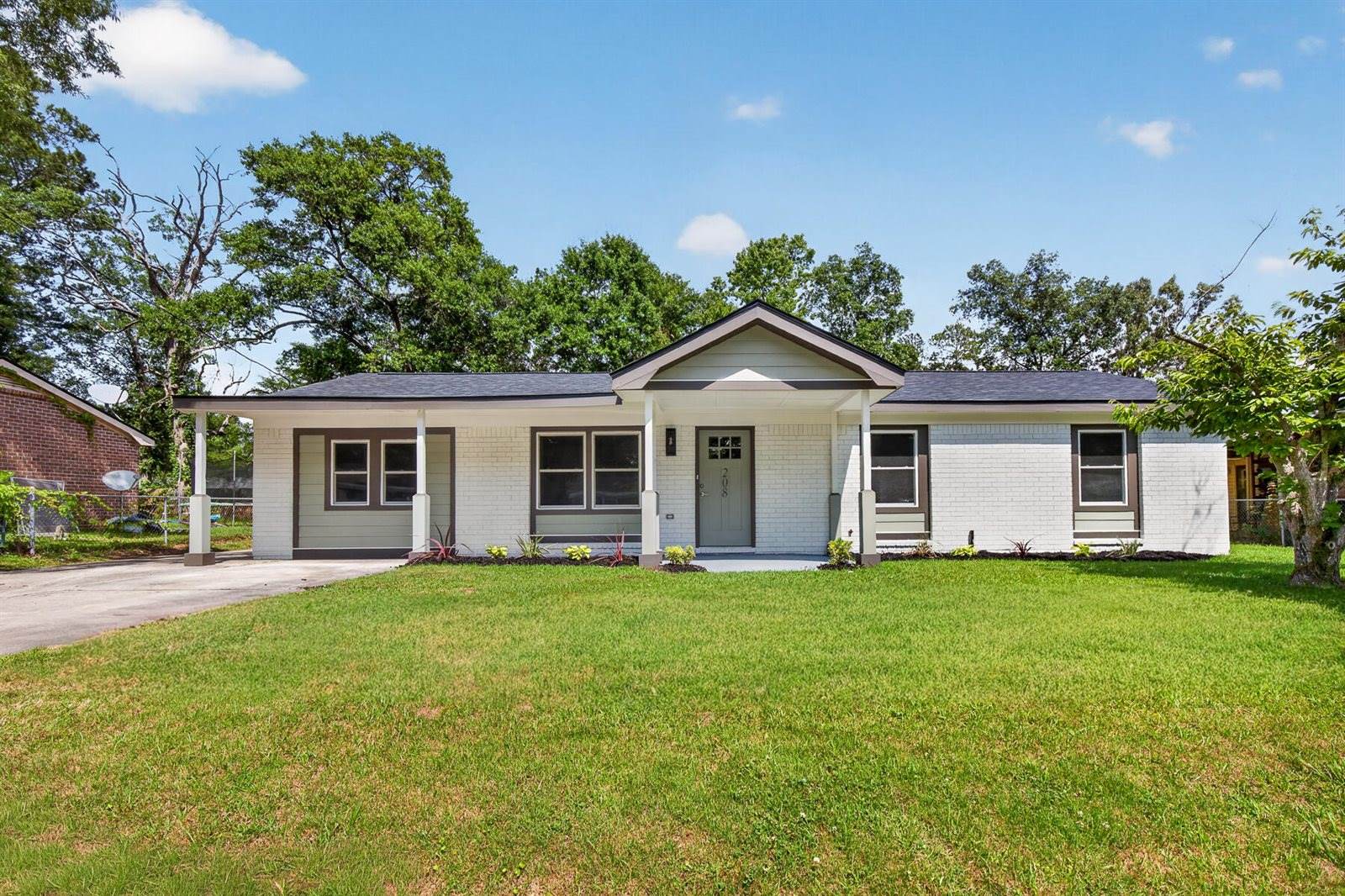 208 Mary Scott Drive, Goose Creek, SC 29445