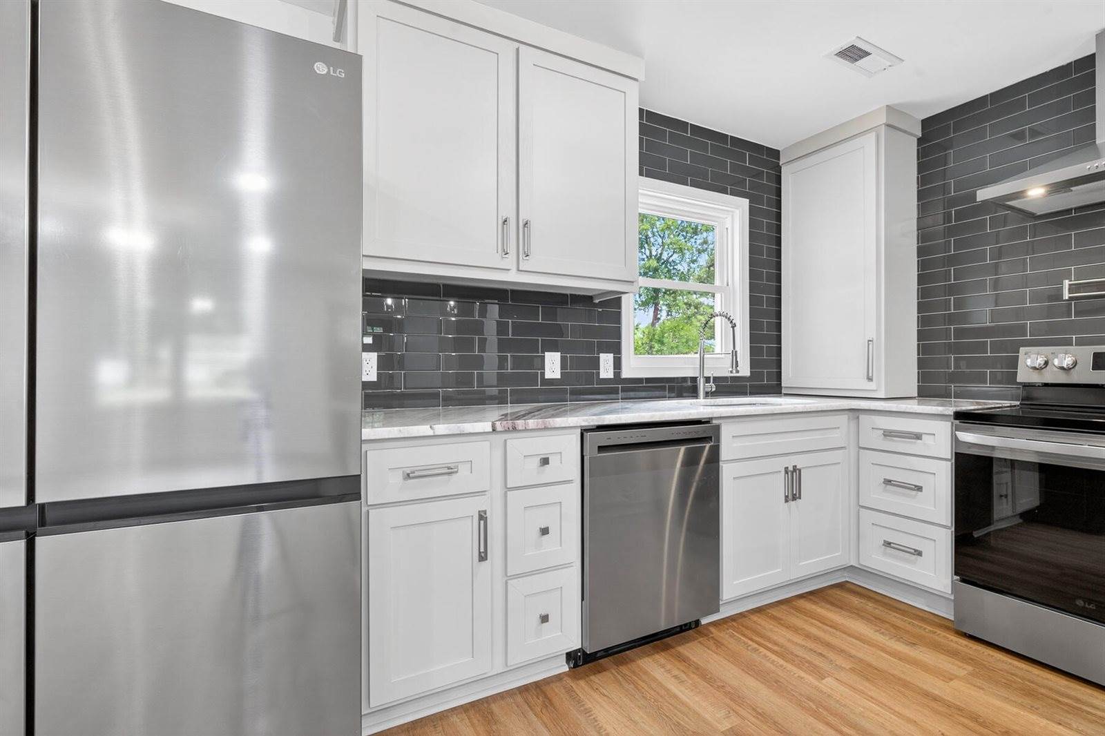 208 Mary Scott Drive, Goose Creek, SC 29445