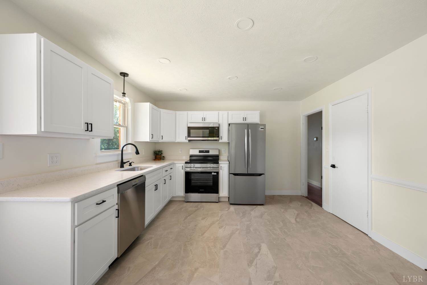 204 Hilltop Drive, Madison Heights, VA 24572