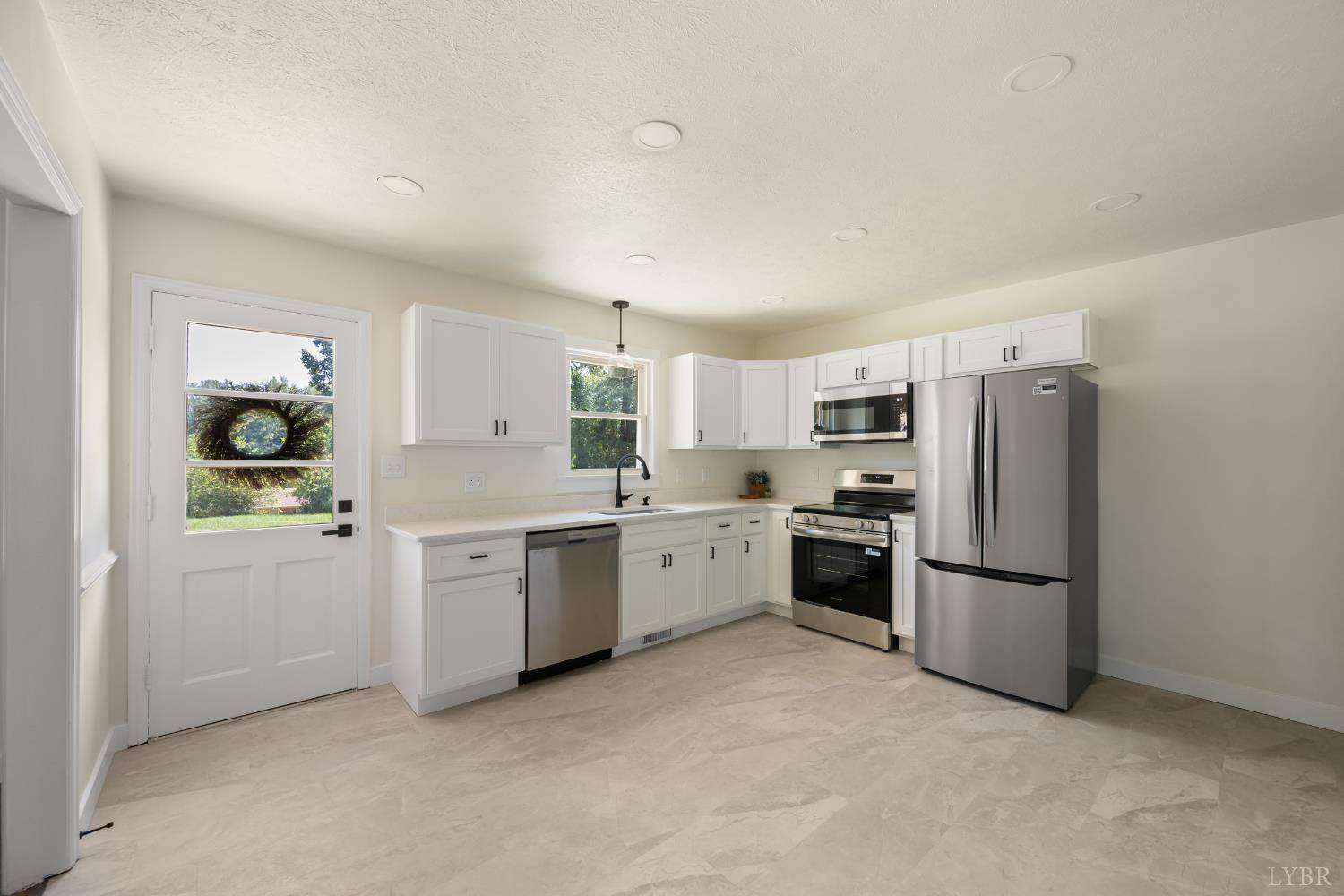 204 Hilltop Drive, Madison Heights, VA 24572