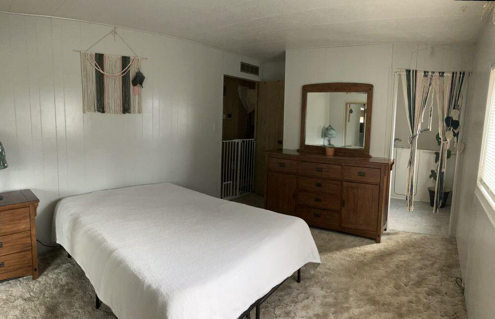 8720 Highway 238, Jacksonville, OR 97530