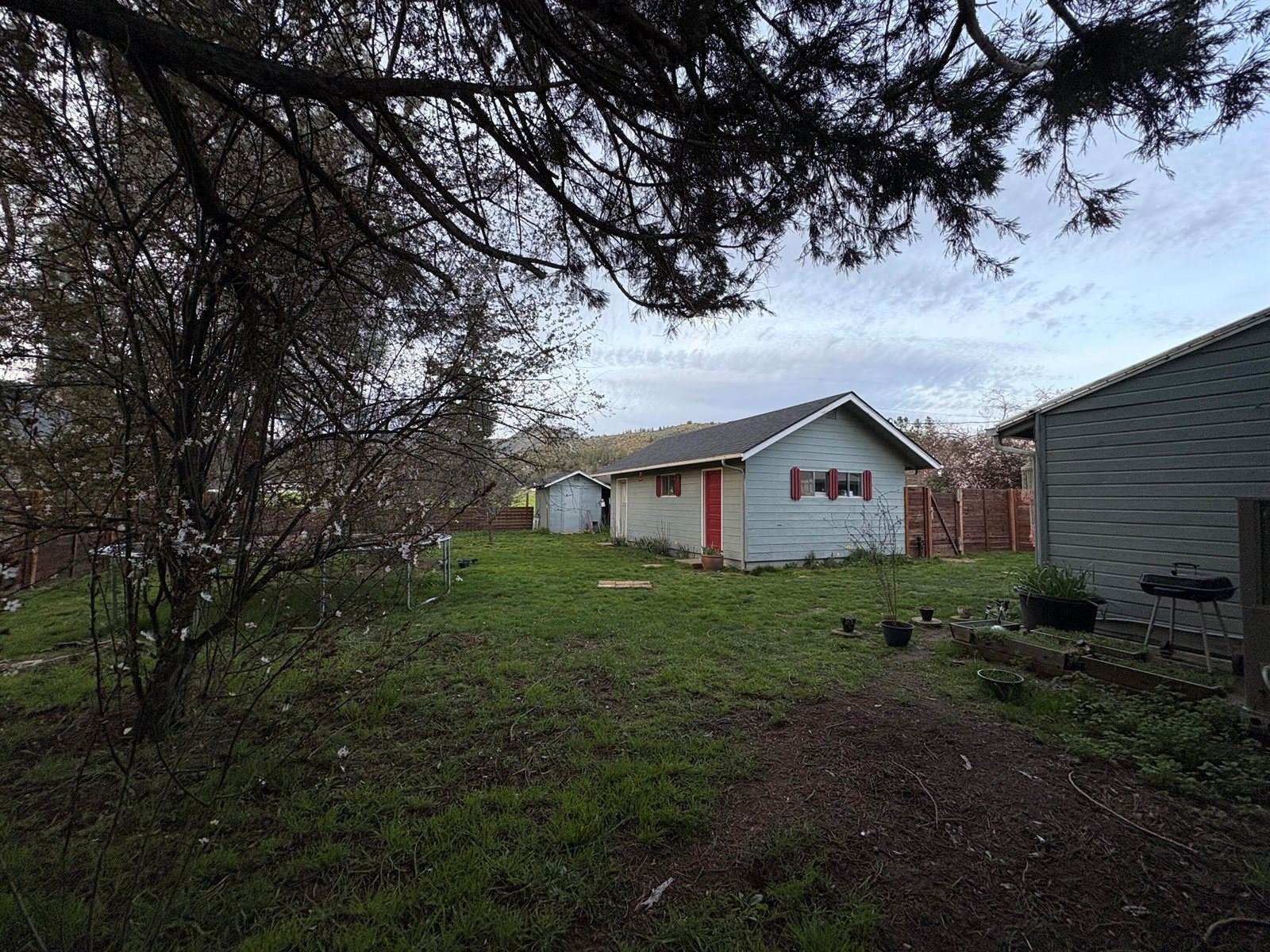8720 Highway 238, Jacksonville, OR 97530